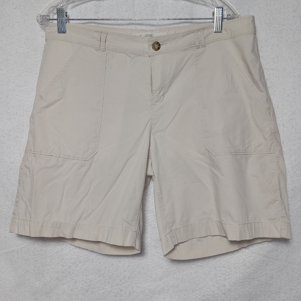 Woolrich Women's Shorts Size 10